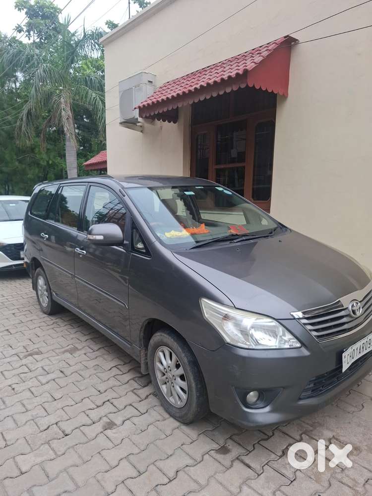 Toyota Innova 2.5 V 7 Str, 2012, Diesel