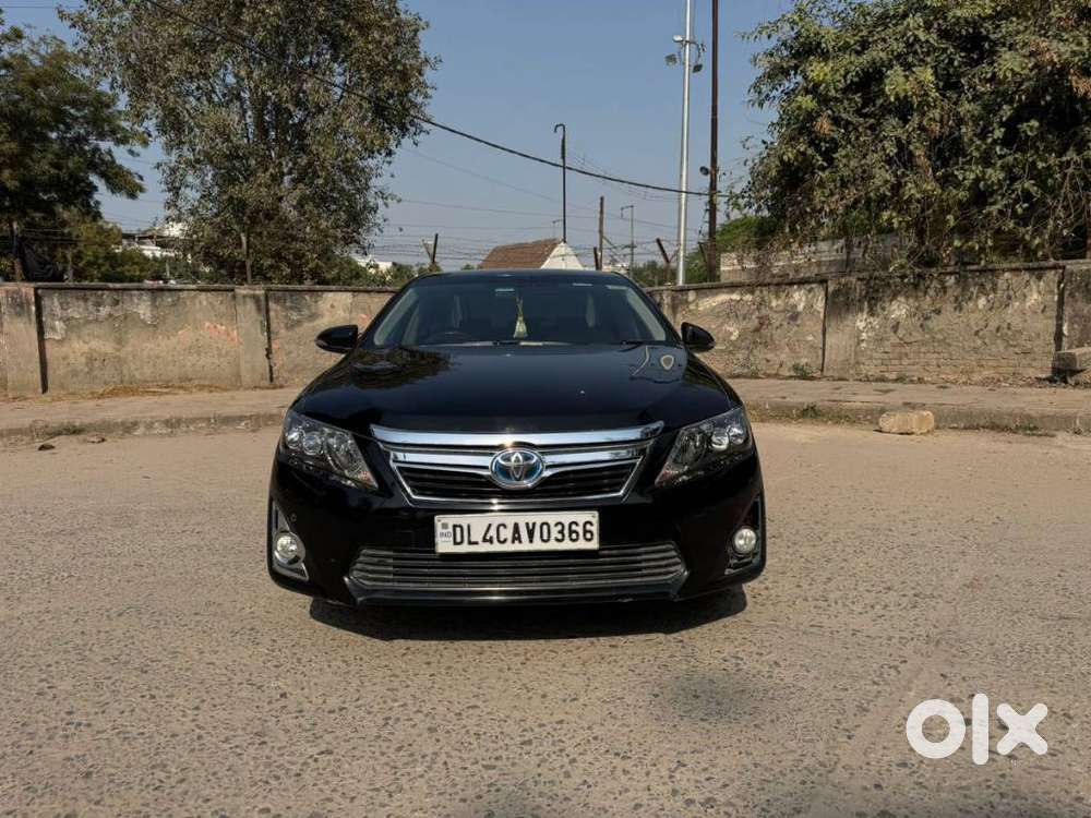 Toyota Camry Hybrid, 2014