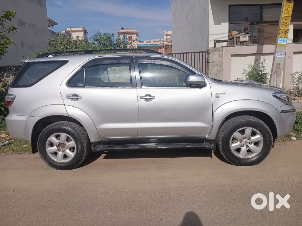 Toyota Fortuner 2010 Diesel 201100 Km Driven