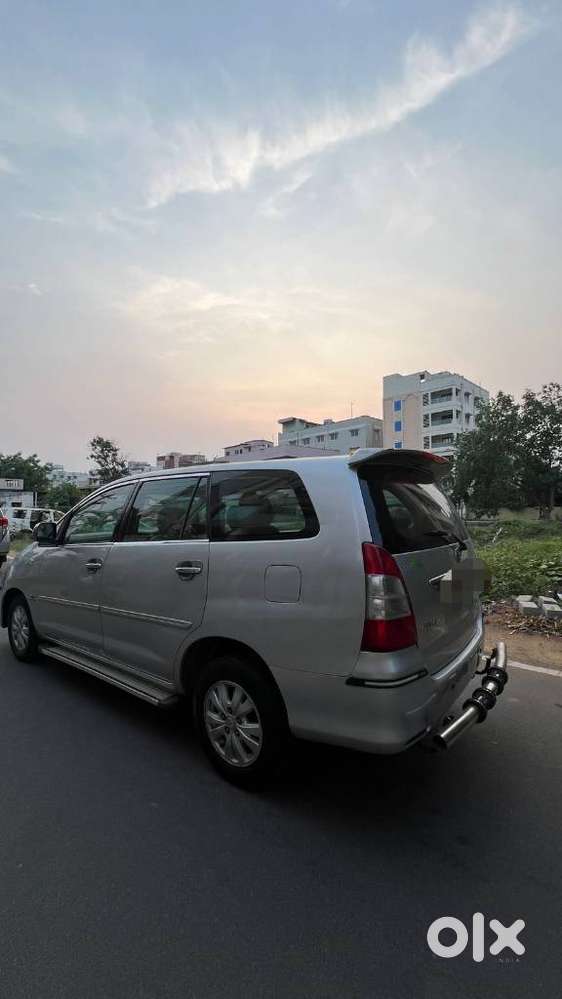 Toyota Innova 2.5 V 7 Str, 2010, Diesel