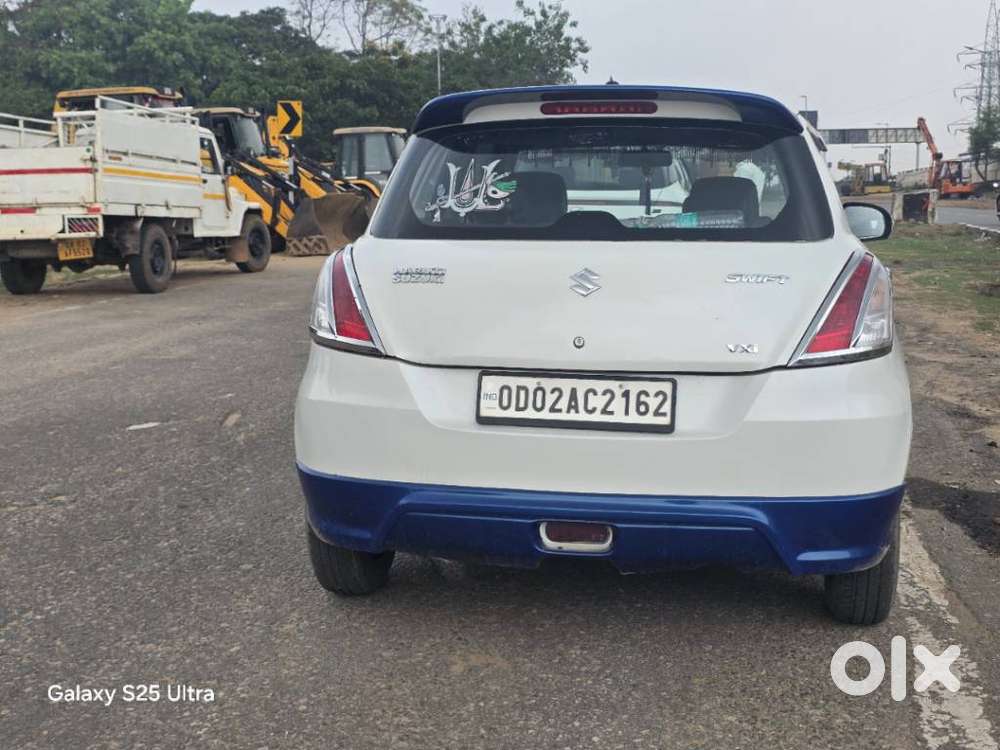 Maruti Suzuki Swift 1.2 Vxi (o), 2016, Petrol