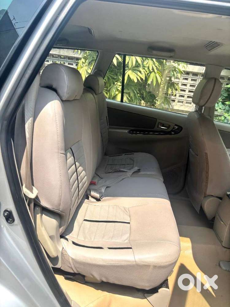 Toyota Innova 2.5 V 8 Str, 2014, Diesel