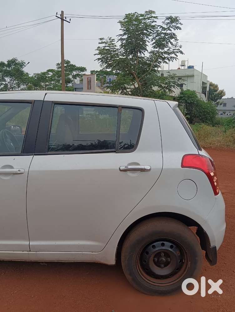 Maruti Suzuki Swift 2011