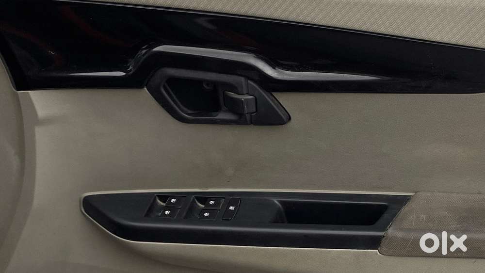 Mahindra Kuv 100 2016-2017 Mfalcon D75 K8, 2016, Diesel