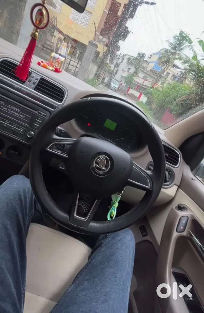 Skoda Rapid 1.6 Active 2014