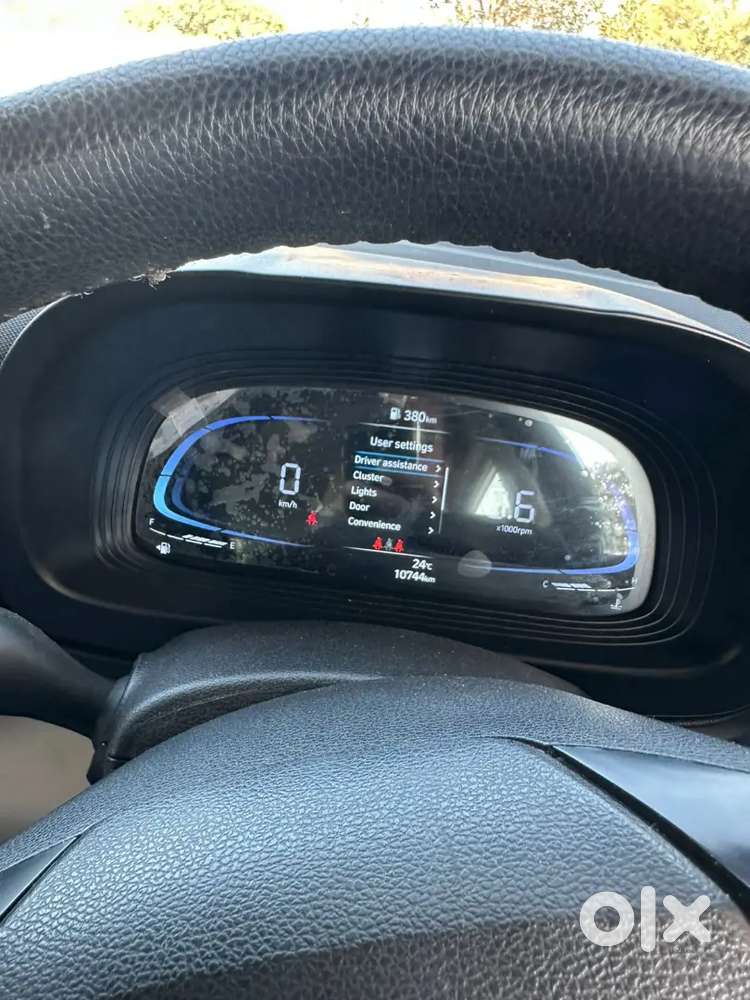 Venue G9 12000 Km With Service Record
