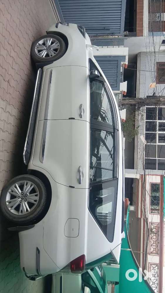 Toyota Innova Crysta 2018