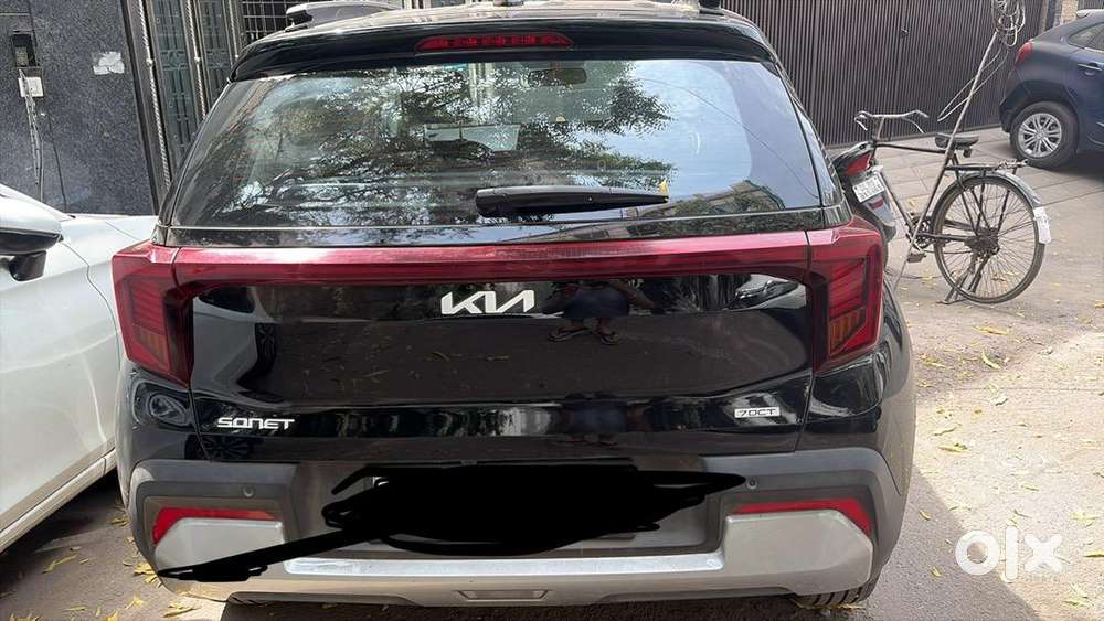 Kia Sonet 2025 Petrol Well Maintained