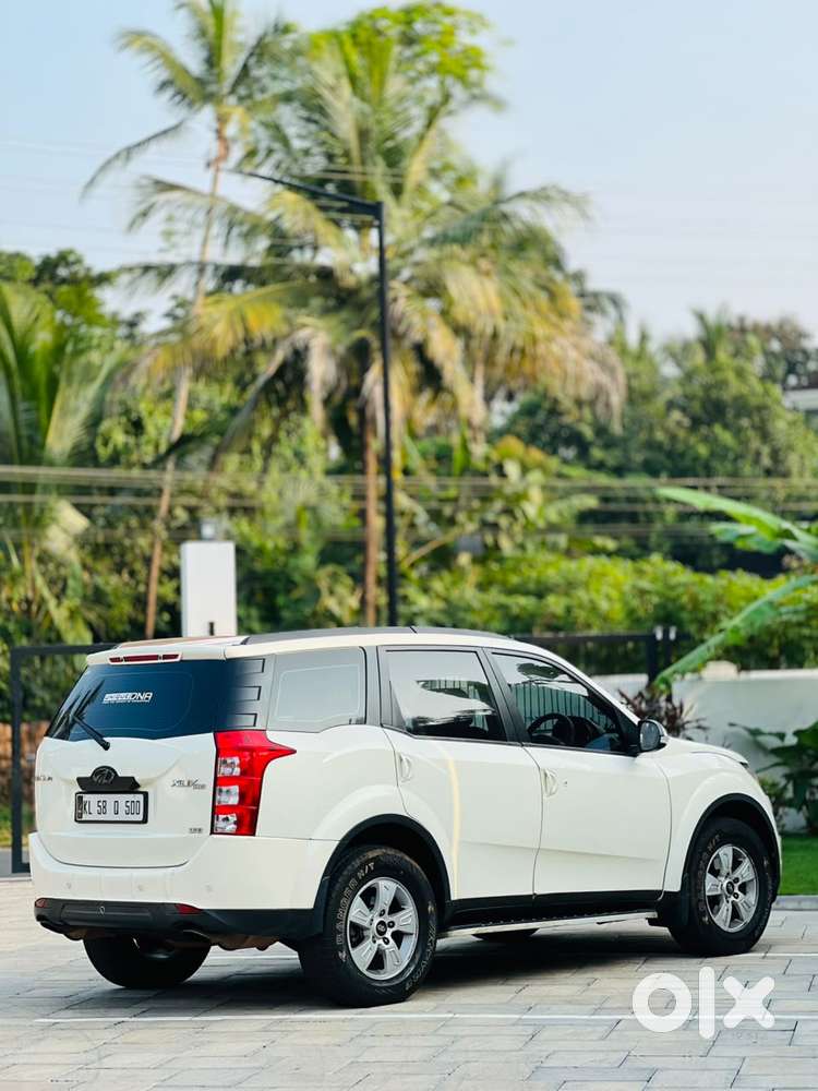 Mahindra Xuv500 W8, 2015