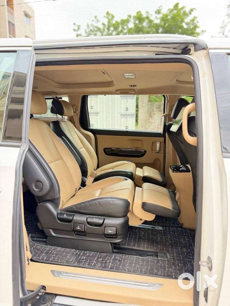 Kia Carnival Limousine Plus 7 Str, 2021, Diesel