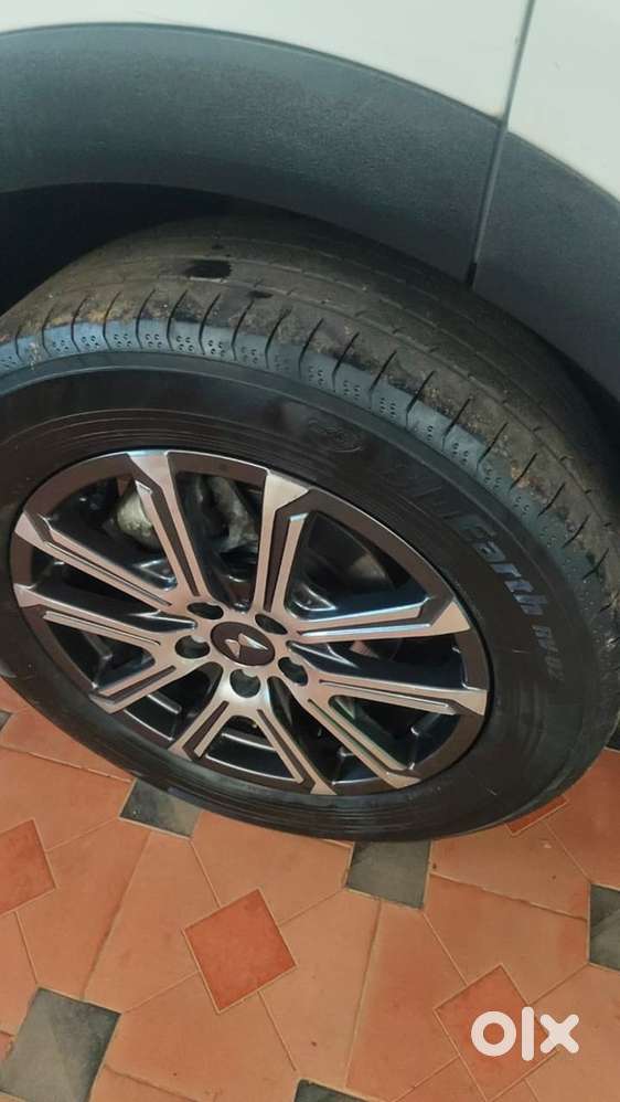 Mahindra Xuv700 Diesel 2022