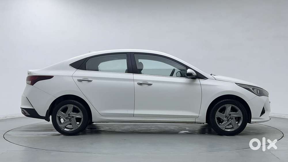 Hyundai Verna 1.5 Mpi Mt Sx (o), 2022, Petrol