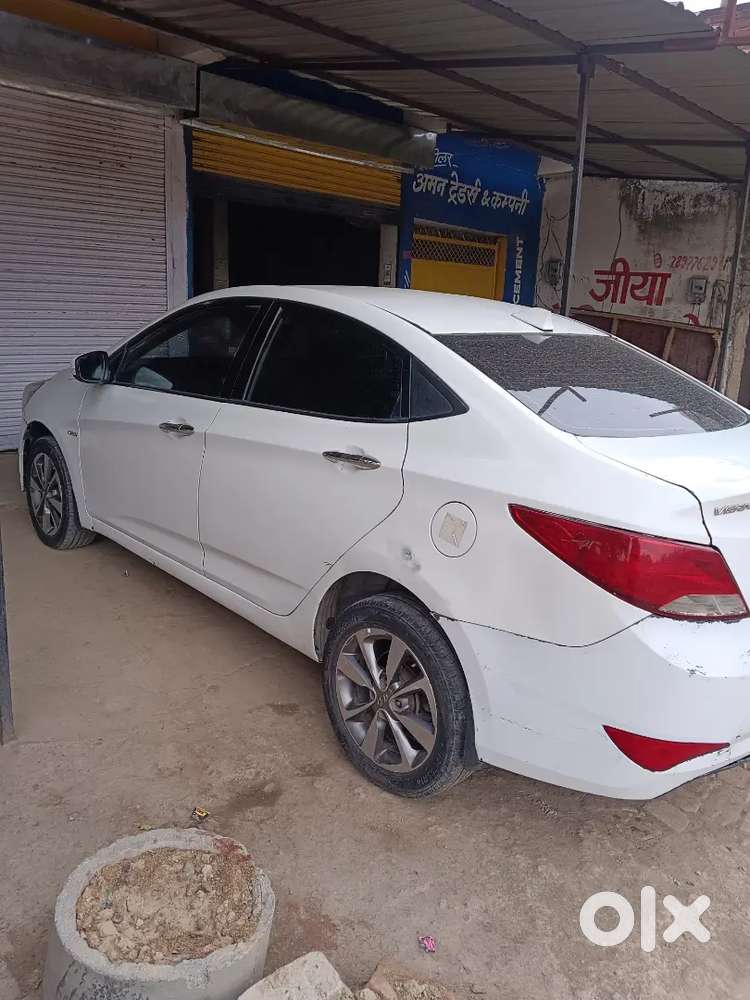 Hyundai Verna 2015 Diesel 150000 Km Driven