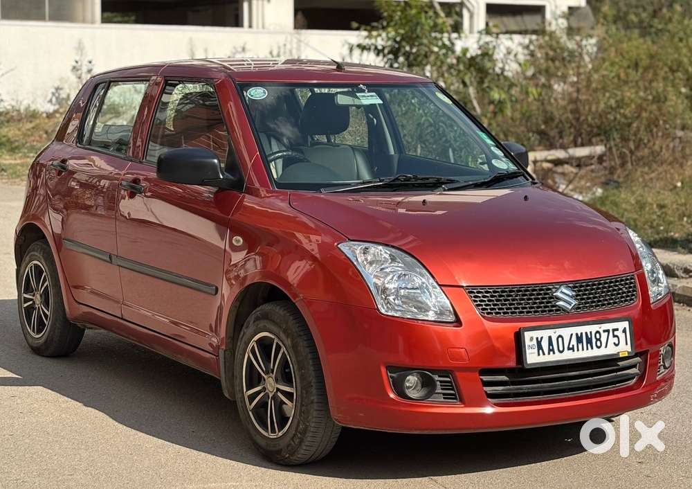 Maruti Suzuki Swift Lxi Optional-o, 2010, Petrol