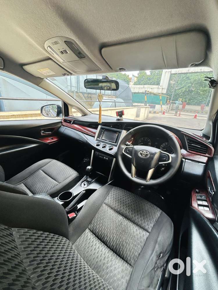 Toyota Innova Crysta 2.8 Gx At 8s, 2017, Diesel