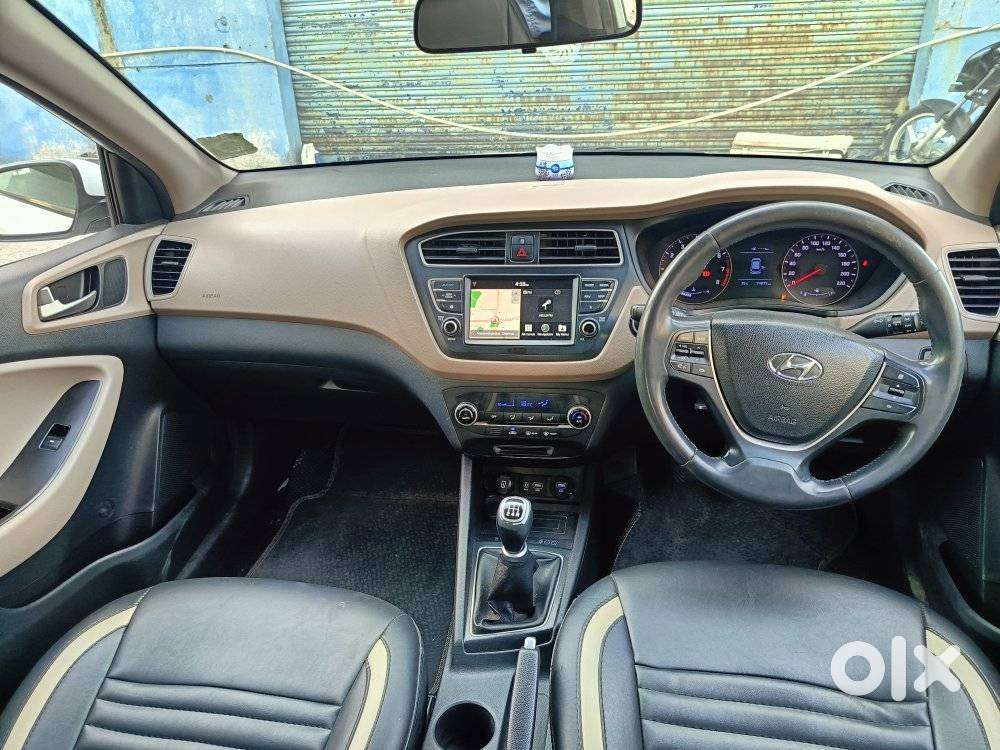 Hyundai I20 Asta (o) 1.2 Mt, 2019, Petrol