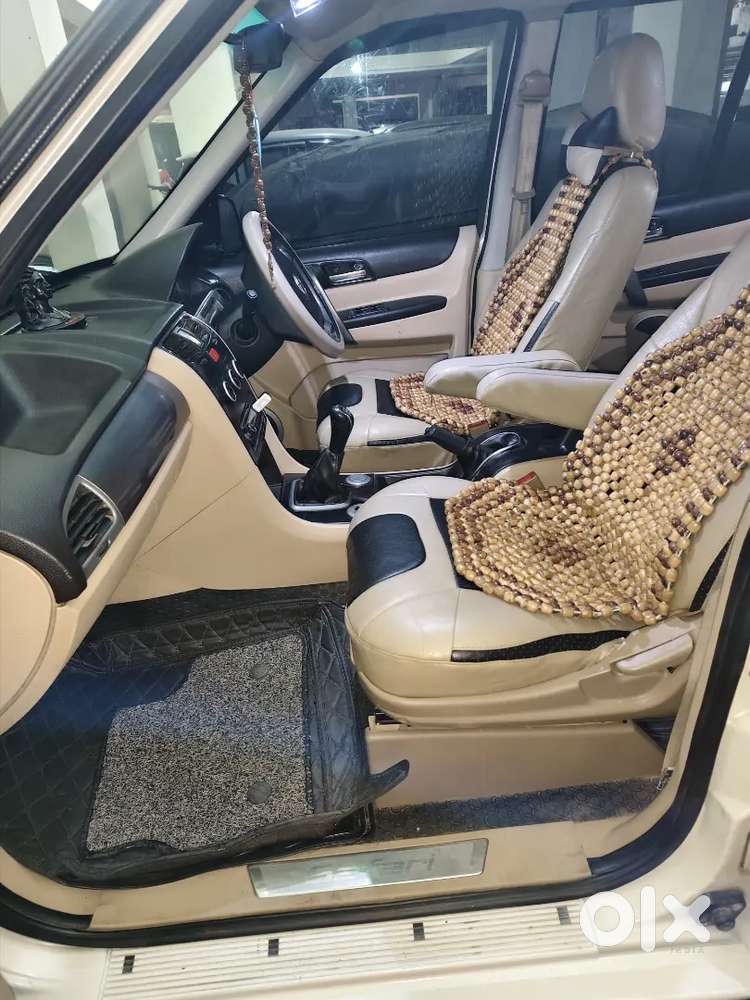 Tata Safari Storme 2015 Diesel Well Maintained