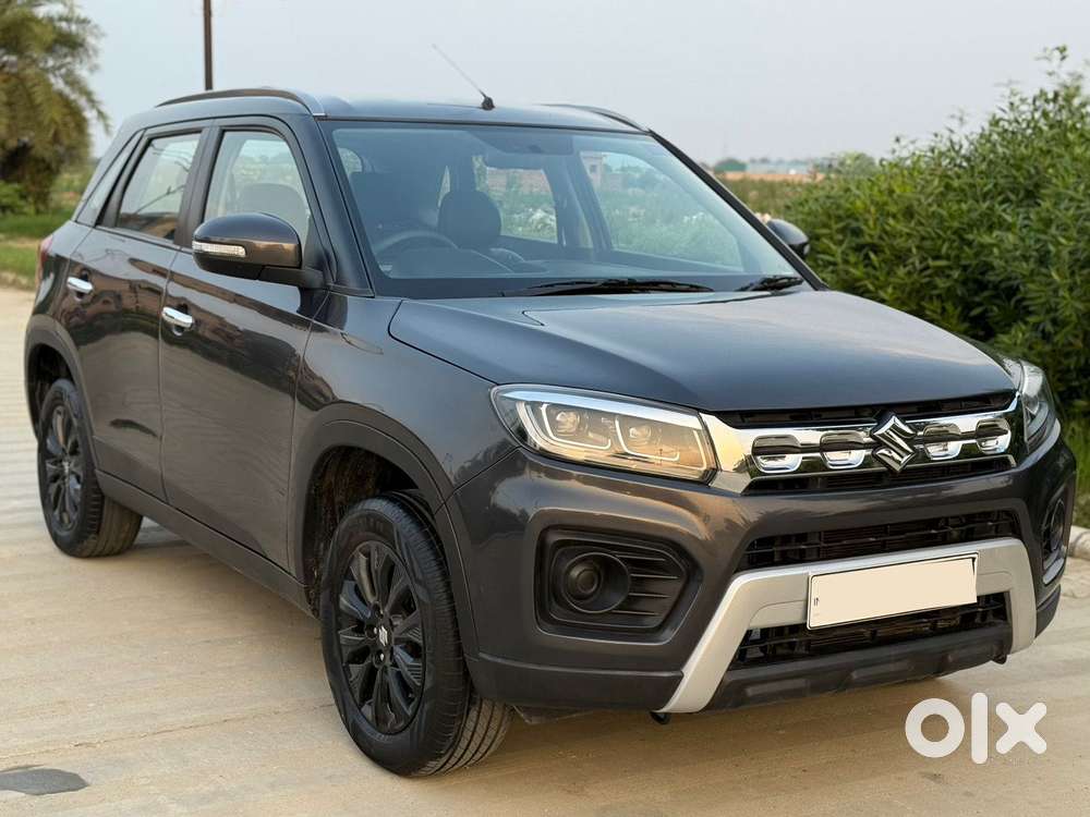 Maruti Suzuki Brezza 1.5 Zxi Smart Hybrid, 2022, Petrol