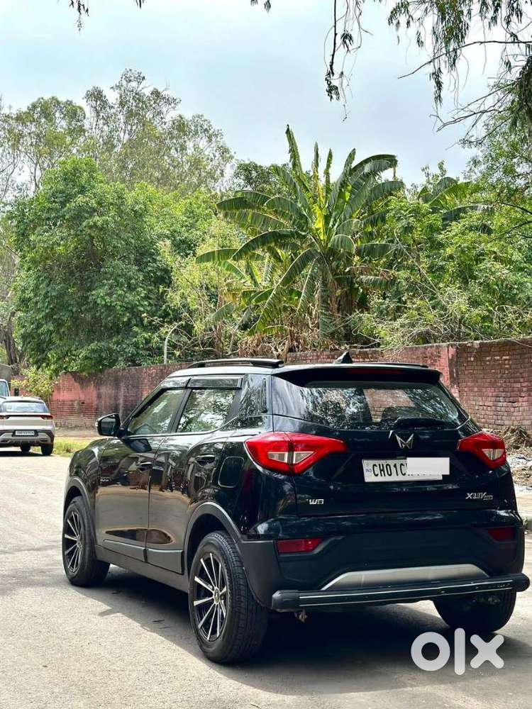 Mahindra Xuv300 W8 Option Dual Tone Diesel, 2023, Diesel