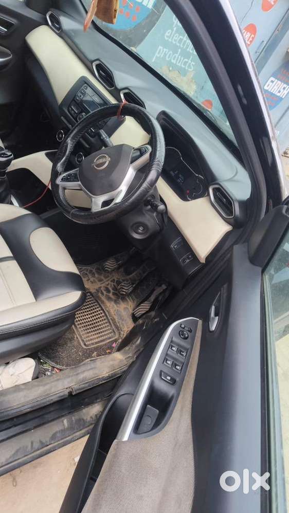 Nissan Magnite 2023 Petrol 50000 Km Driven