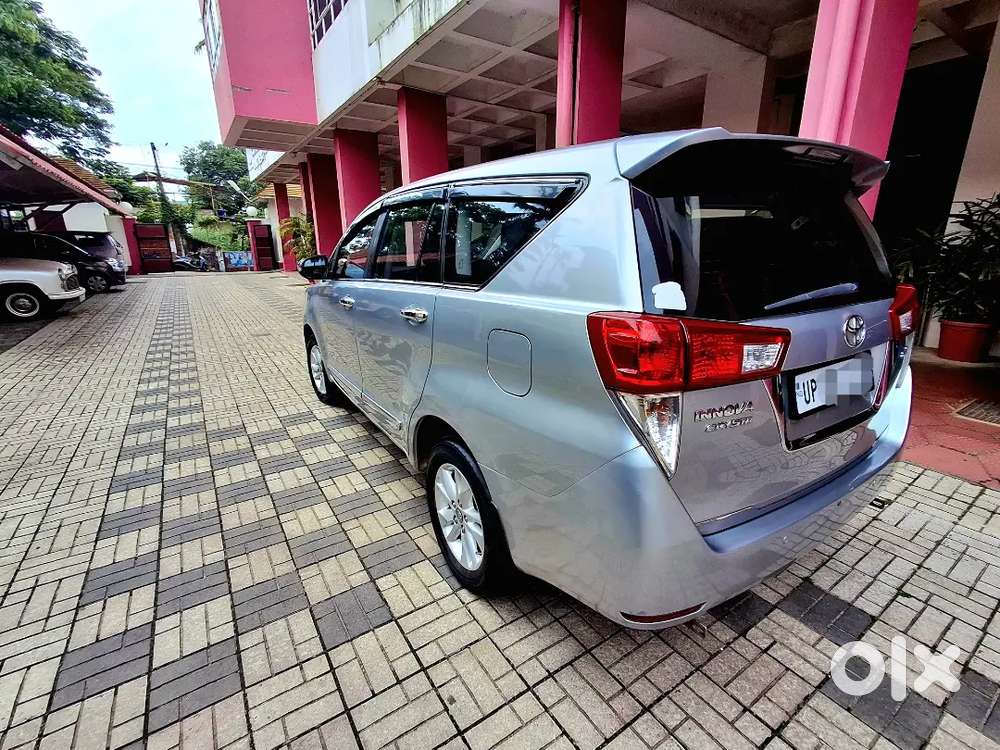 Toyota Innova Crysta 2017 G4,  8 Str, Well Maintained.