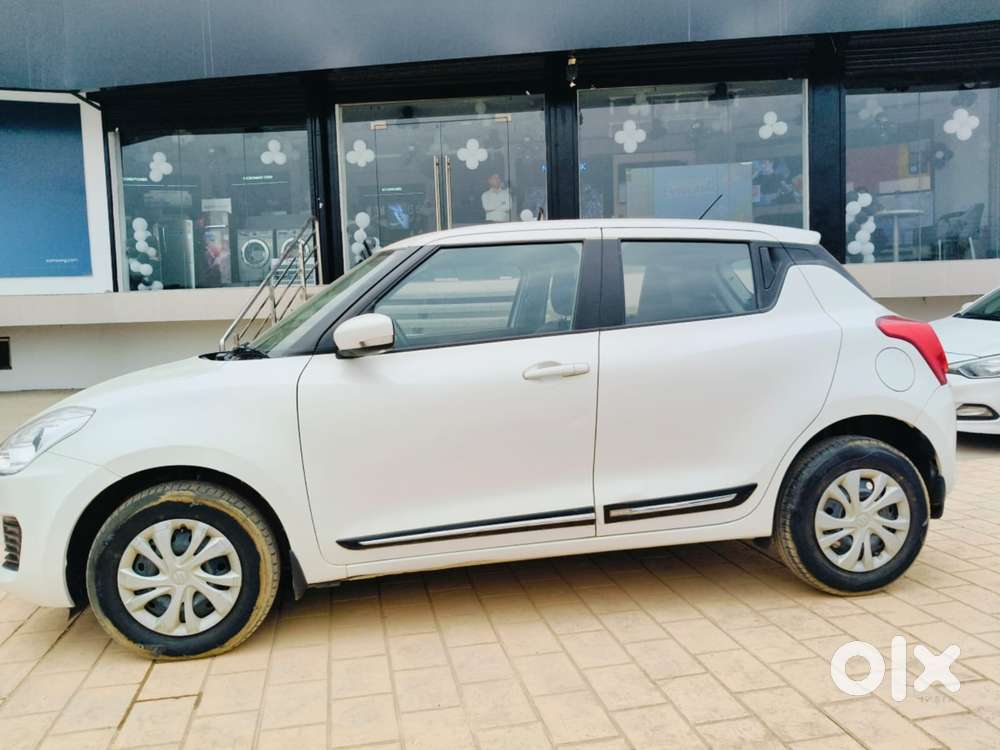 Maruti Suzuki Swift Vvt Vxi, 2022, Petrol