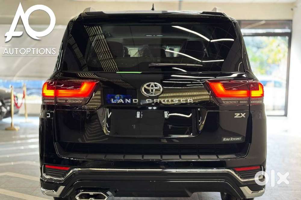 Toyota Land Cruiser Zx Petrol, 2026, Petrol