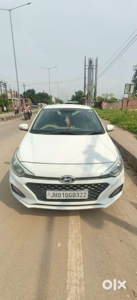 Hyundai I20 Sportz 1.2 Bs-iv, 2019, Petrol