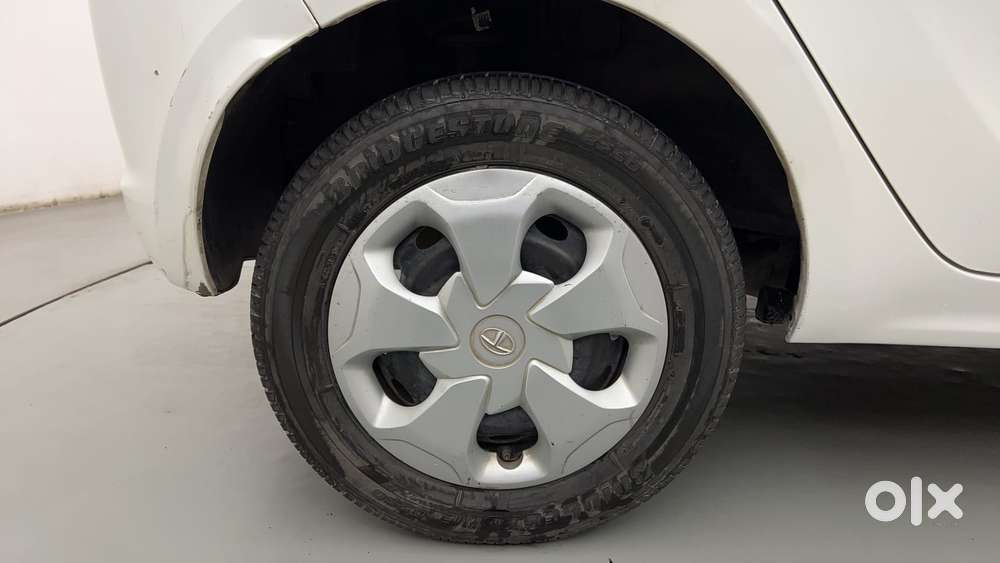 Tata Tiago 1.2 Revotron Xta, 2018, Petrol