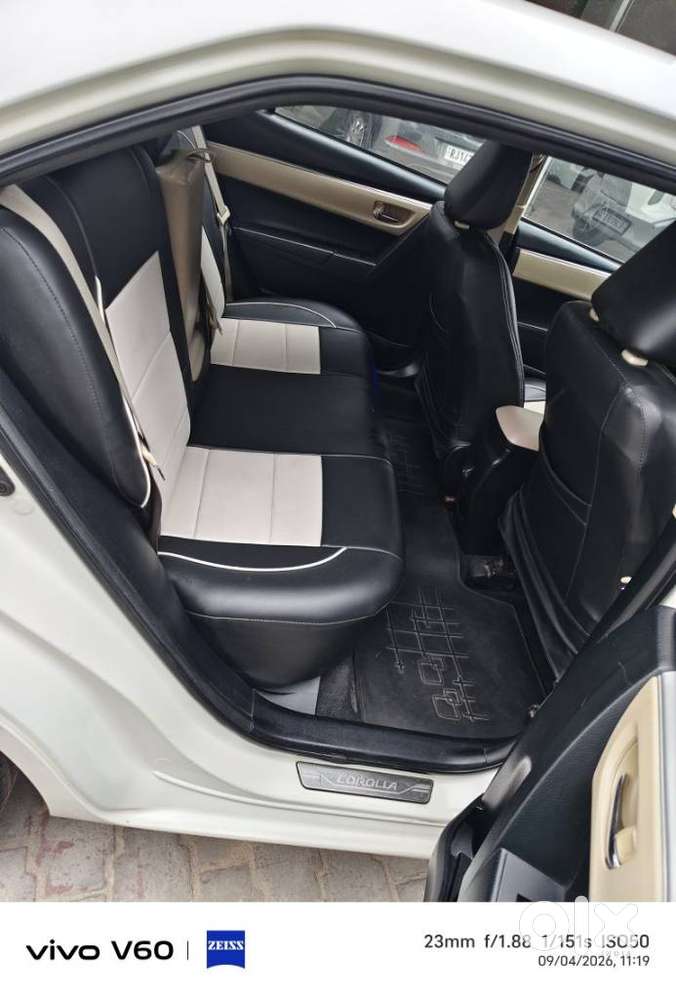 Toyota Corolla Altis G At, 2015, Petrol