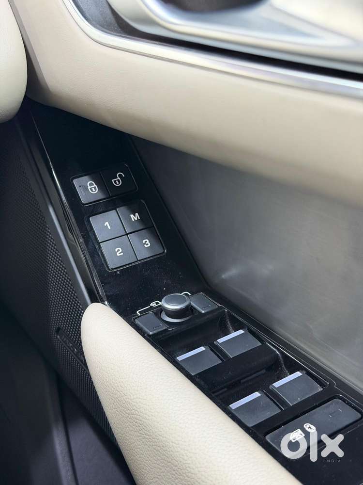 Land Rover Range Velar P250 R-dynamic, 2020, Petrol