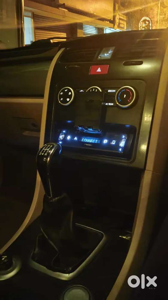 Tata Safari Storme 2013