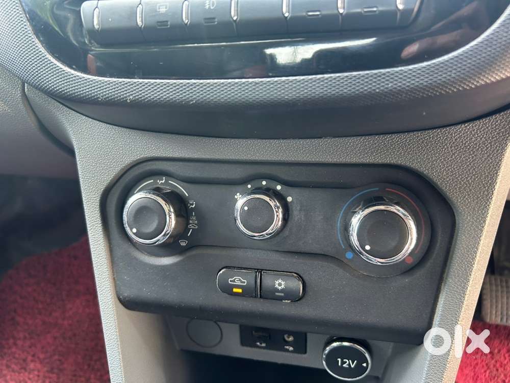 Tata Tigor Petrol 2018