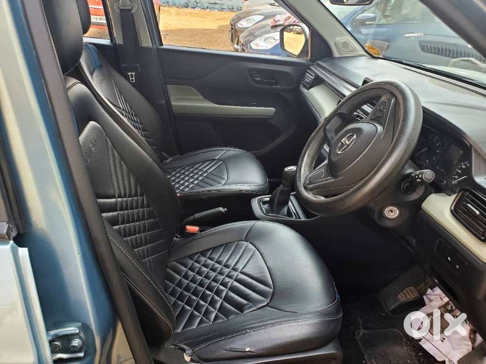 Tata Punch Pure, 2022, Petrol