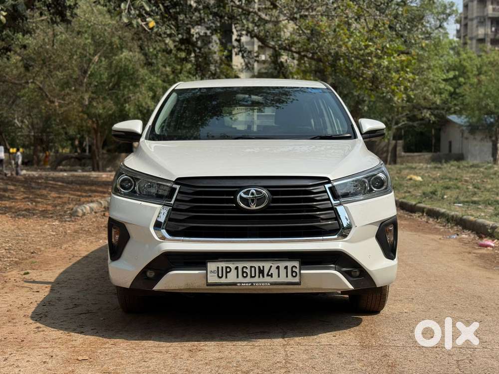 Toyota Innova Crysta 2.7 V, 2022, Petrol
