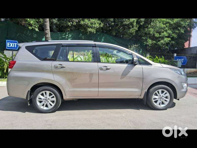 Toyota Innova Crysta 2.4 G Mt 7 Str, 2018, Diesel