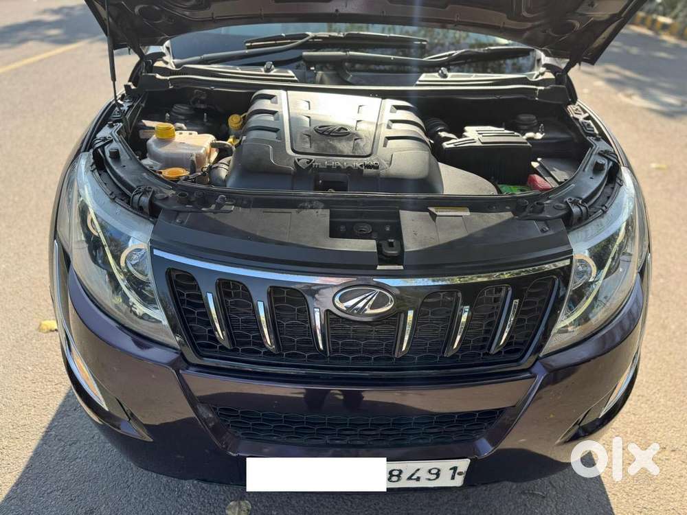 Mahindra Xuv500 W8 Dual Tone, 2015, Diesel