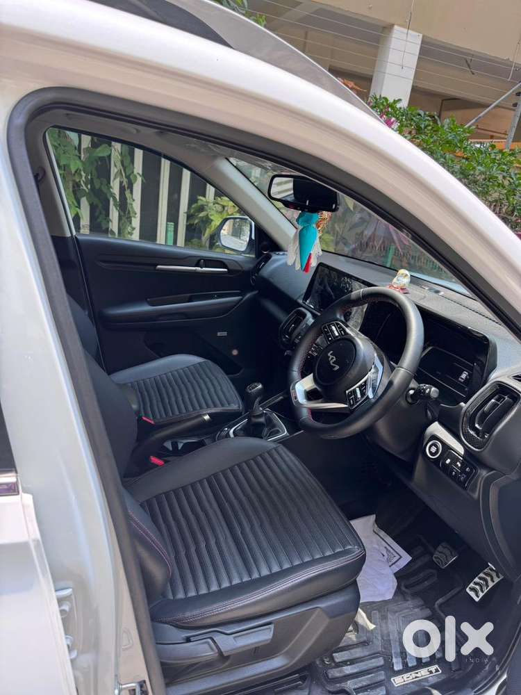 Kia Sonet 2023 Petrol Well Maintained