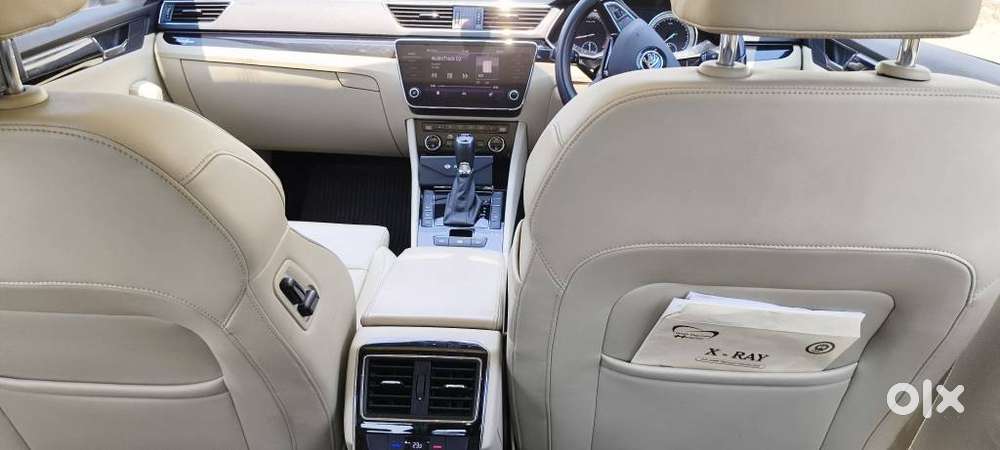 Skoda Superb L&k 1.8 Tsi At, 2019, Petrol