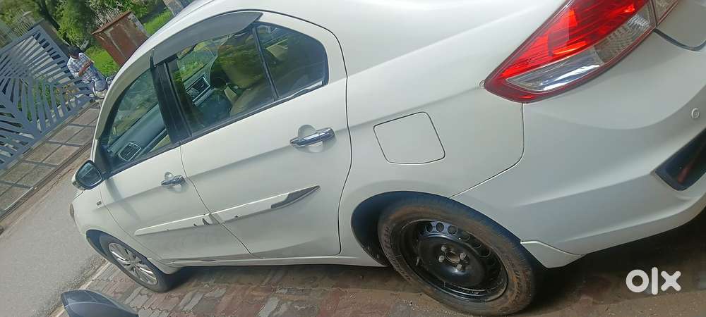Maruti Suzuki Ciaz Zxi, 2015, Petrol