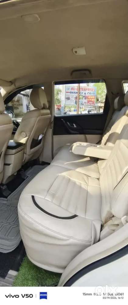 Mahindra Xuv500 2016 Variant Car