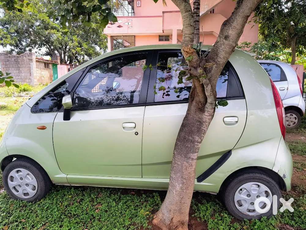 Tata Nano - 22-25 Kmpl - Best City Car