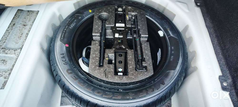 Skoda Slavia Ambition 1.5l Tsi Dsg, 2024, Petrol