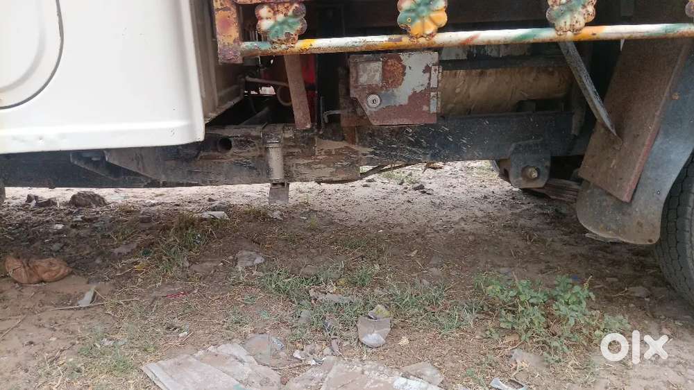 Mahindra Bolero Max Truck