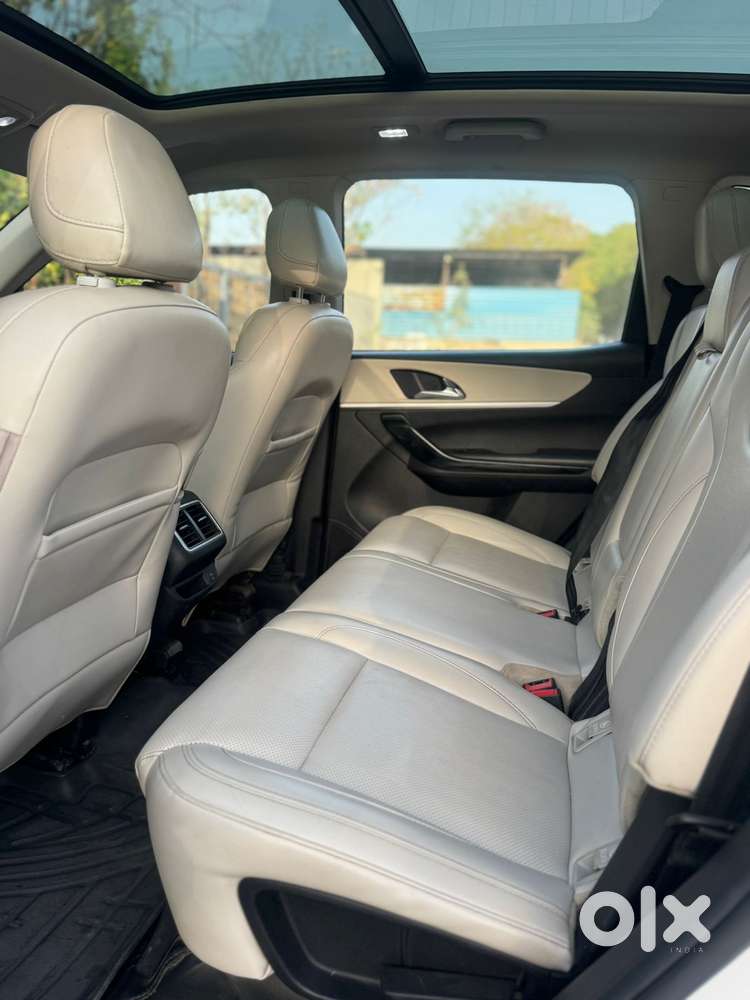 Mahindra Xuv700 2.2 Ax 7 Diesel At Str Awd, 2023, Diesel