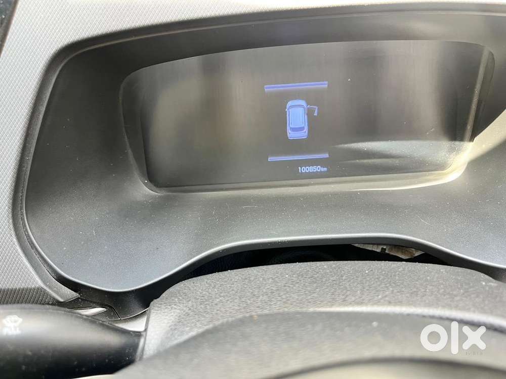 Kia Carens Silver Color Loan Free Car