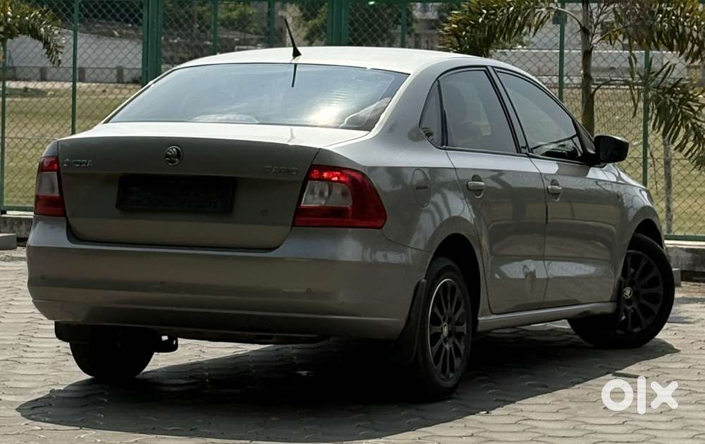 Skoda Rapid 2013-2016 1.5 Tdi At Elegance Black Package, 2015, Diese..