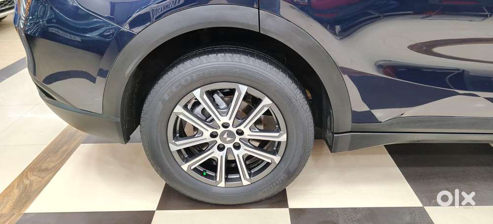 Mahindra Xuv700 2.0 Ax 7 Petrol At Luxury Pack Str, 2022, Petrol