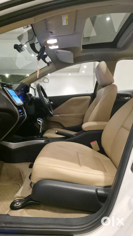Honda City 1.5 V 4th Gen I-vtec Mt, 2015, Petrol