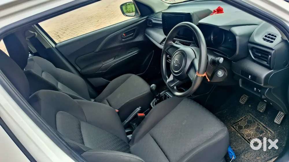 Maruti Suzuki Swift 2025 Lxi Optional-o